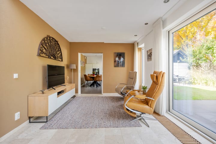 Photo 29 of Trompstraat 54