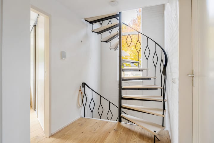 Photo 46 of Trompstraat 54