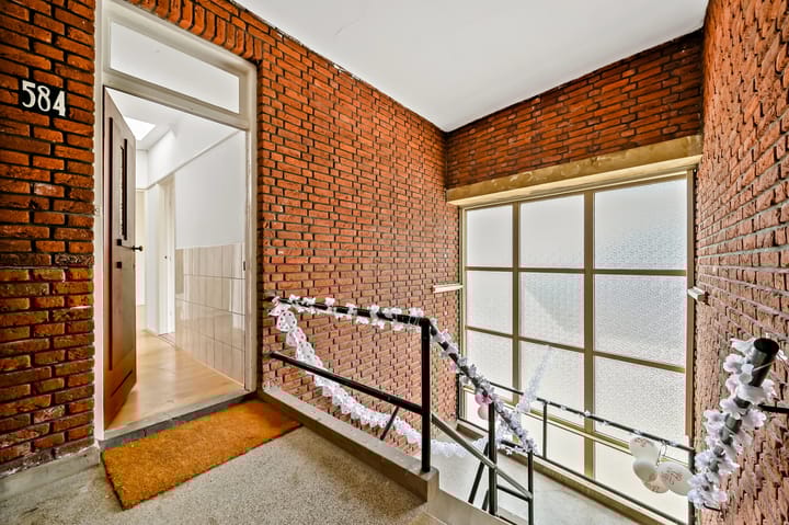 Foto 5 van Leyweg 584