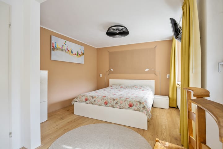 Photo 52 of Trompstraat 54