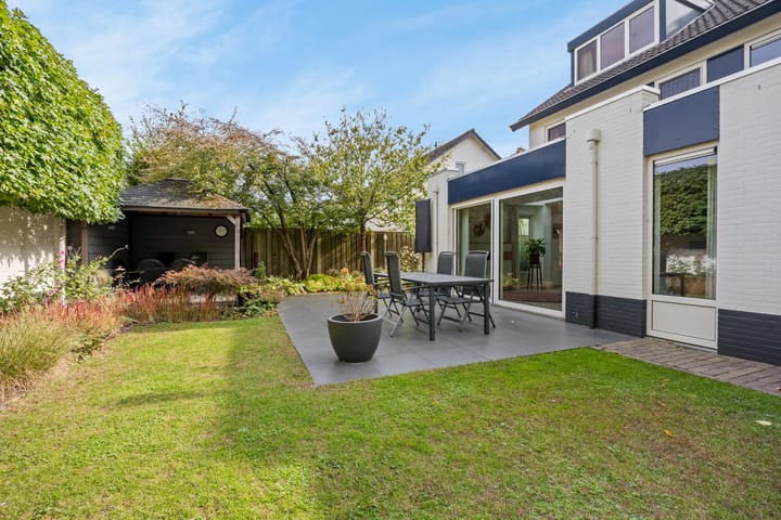 Photo 72 of Trompstraat 54