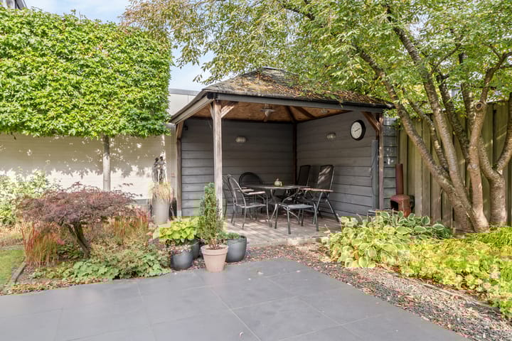 Photo 75 of Trompstraat 54