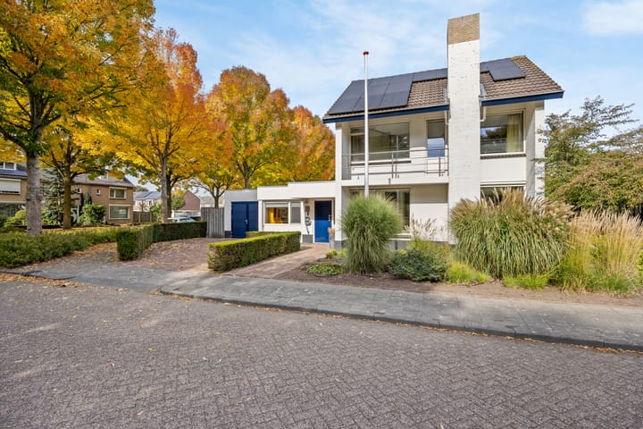 Photo 80 of Trompstraat 54