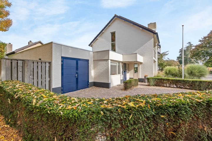 Photo 84 of Trompstraat 54