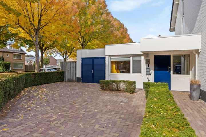 Photo 87 of Trompstraat 54