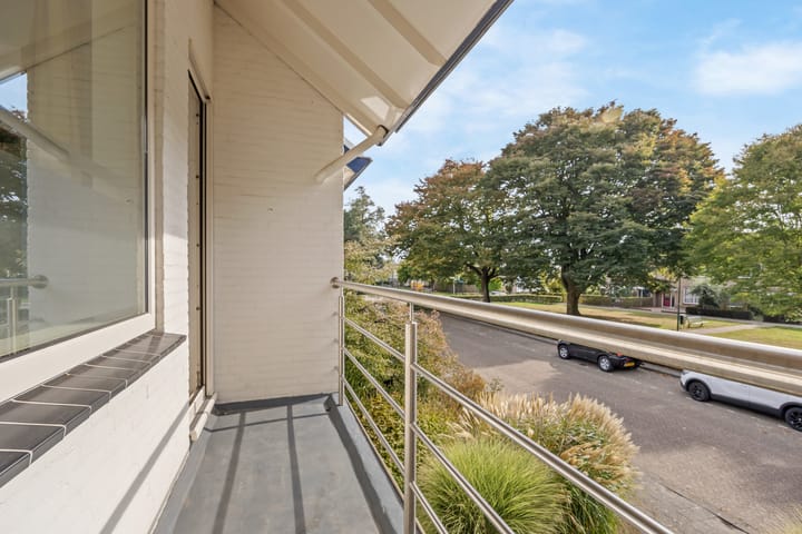 Photo 91 of Trompstraat 54