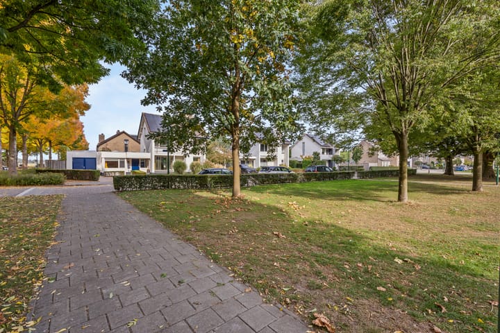 Photo 93 of Trompstraat 54