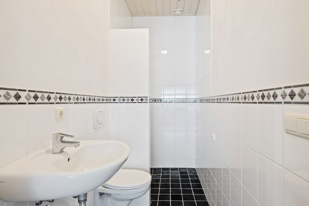 Photo 31 of Looieind 30