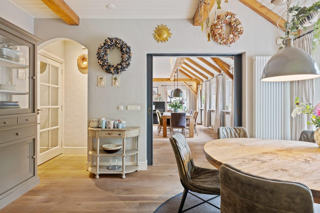 Photo 37 of Looieind 30