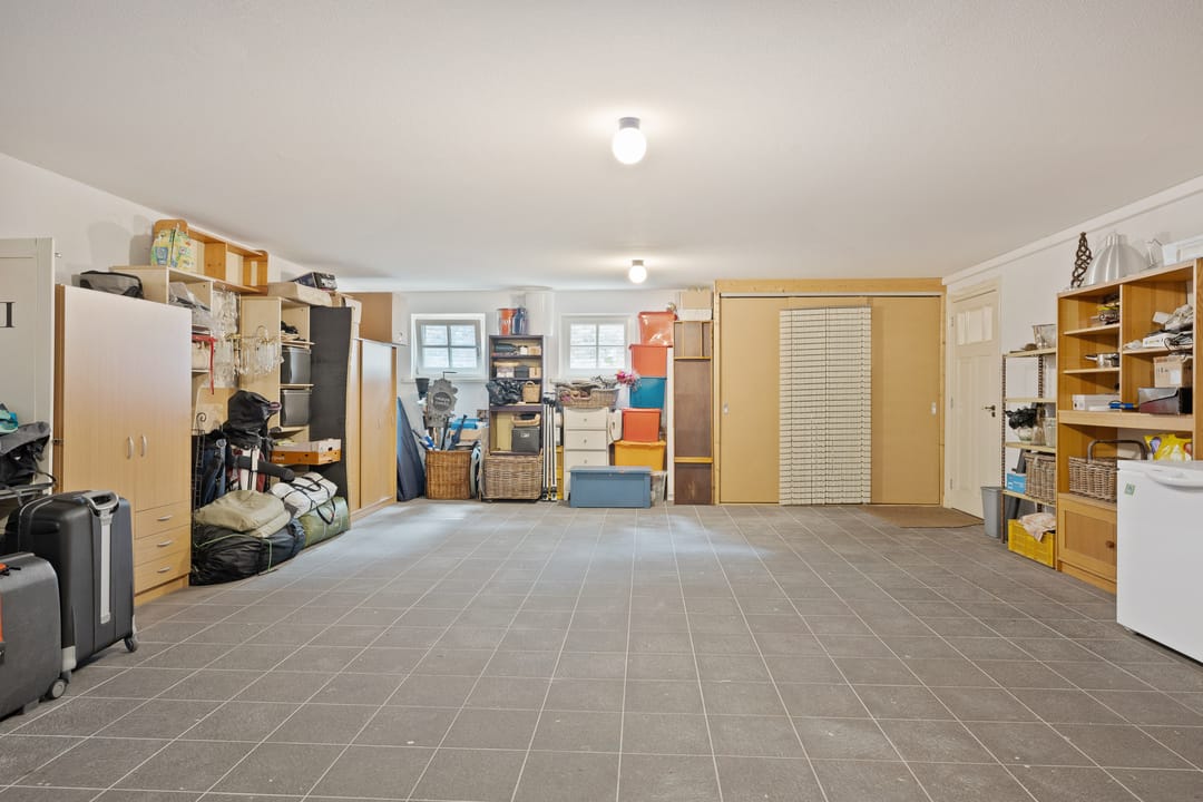 Photo 52 of Looieind 30