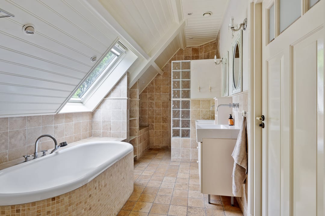 Photo 58 of Looieind 30