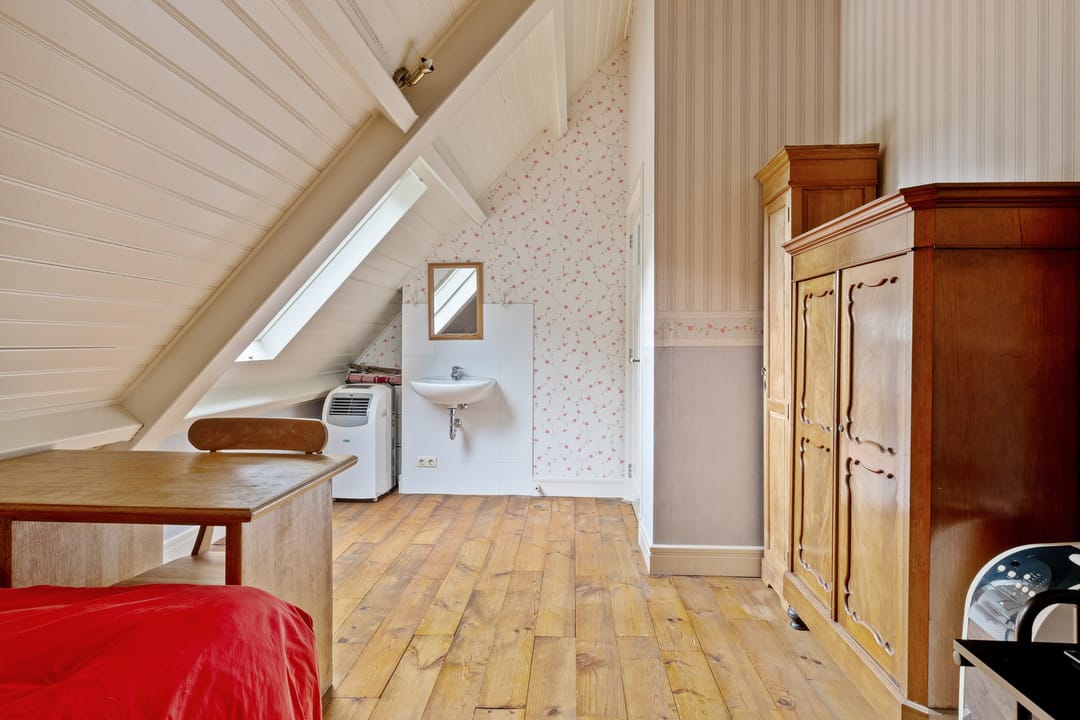 Photo 62 of Looieind 30