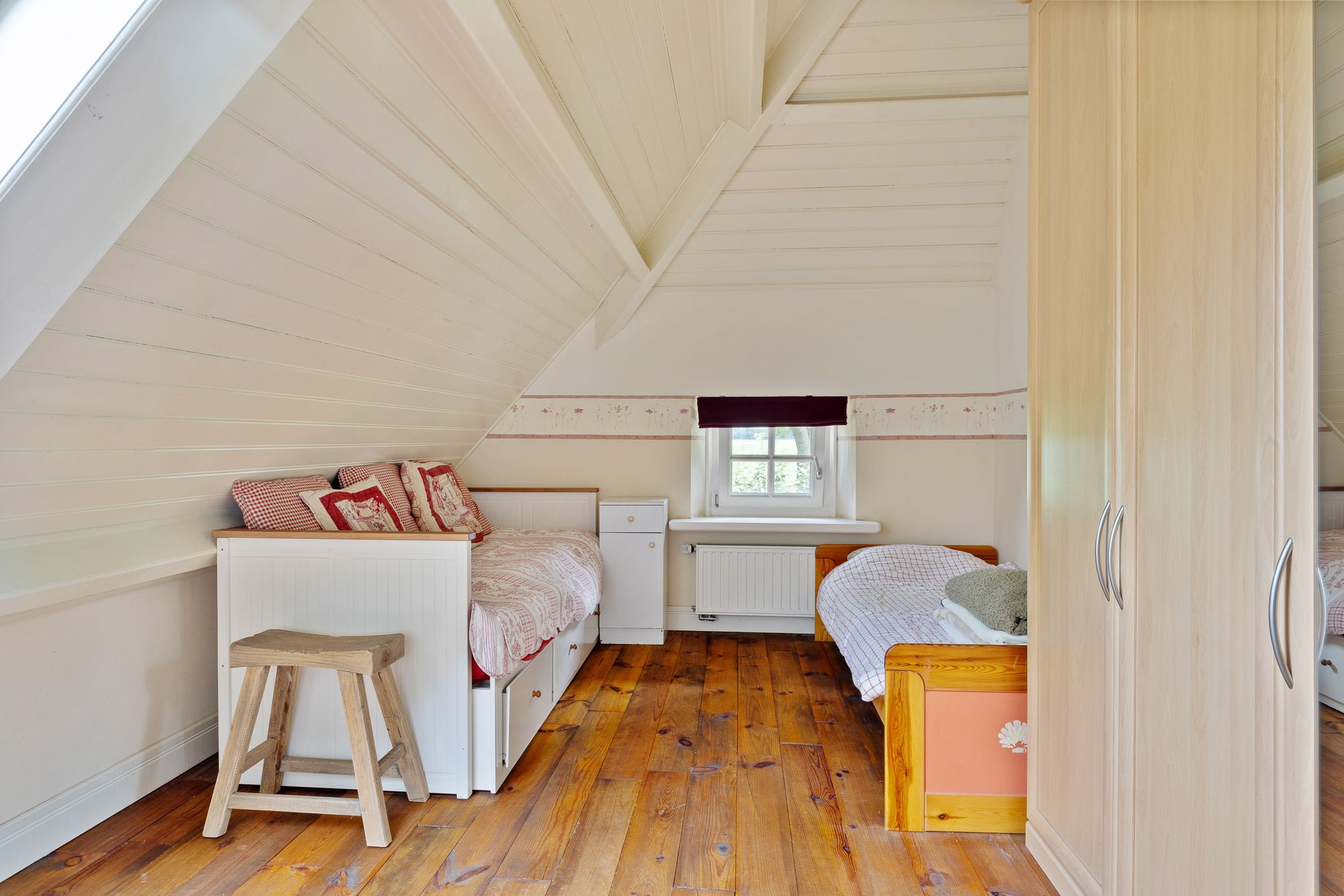 Photo 63 of Looieind 30