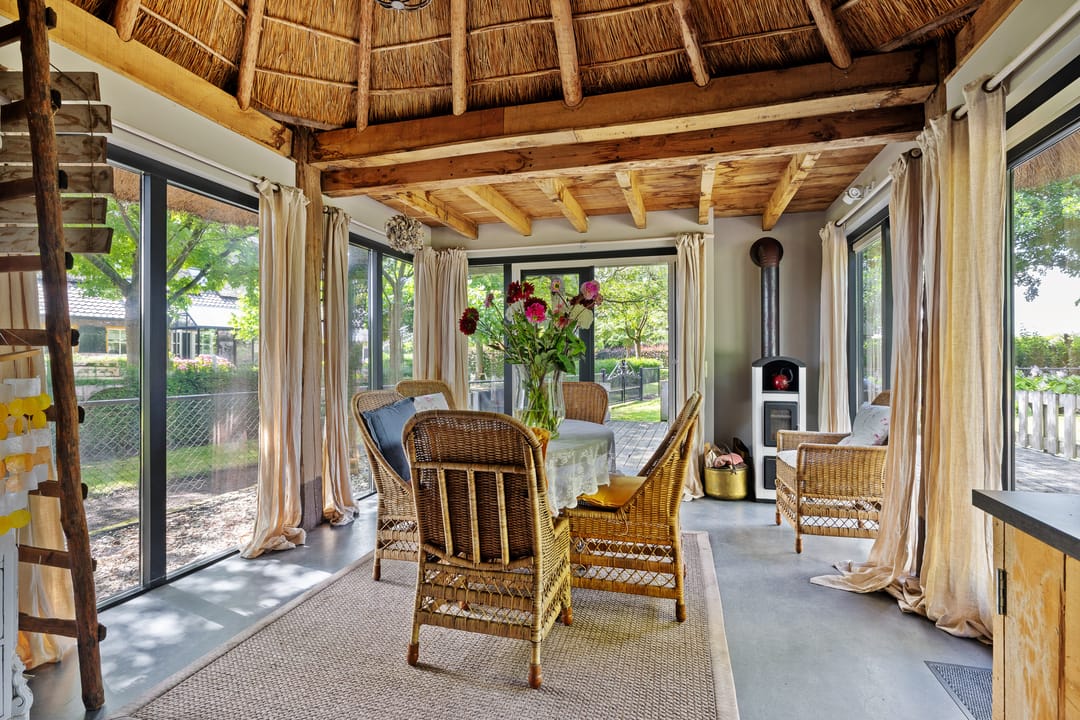 Photo 71 of Looieind 30