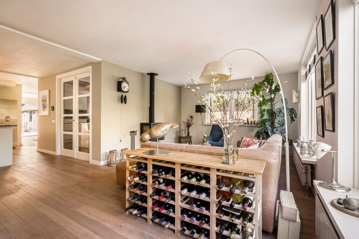 Foto 10 van Van Voorthuijsenhof 48