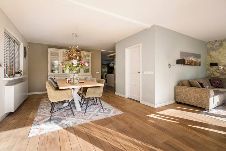 Foto 20 van Van Voorthuijsenhof 48