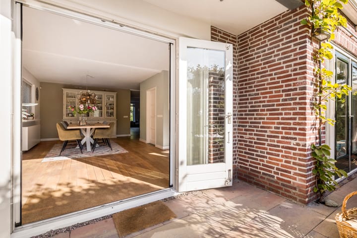 Foto 25 van Van Voorthuijsenhof 48