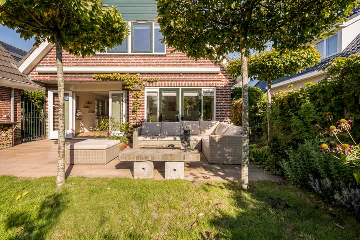 Foto 28 van Van Voorthuijsenhof 48