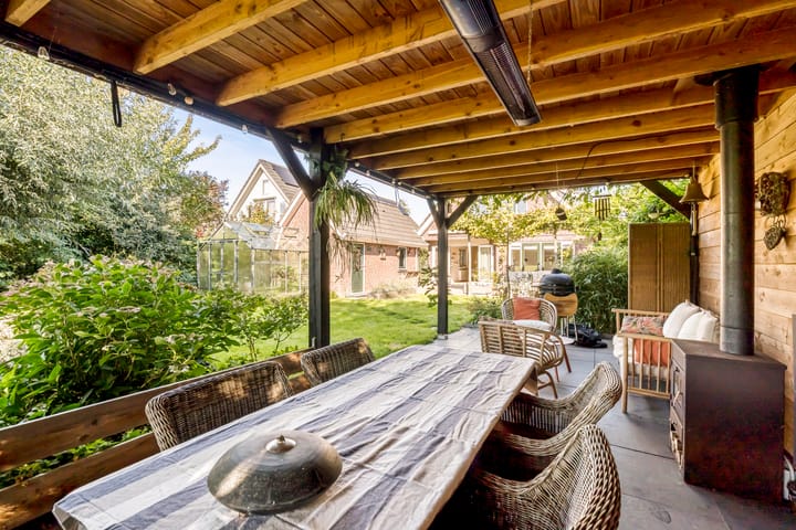 Foto 32 van Van Voorthuijsenhof 48