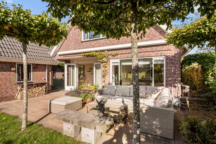 Foto 38 van Van Voorthuijsenhof 48