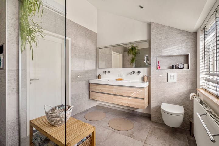 Foto 55 van Van Voorthuijsenhof 48