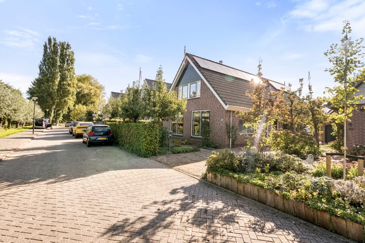 Foto 61 van Van Voorthuijsenhof 48