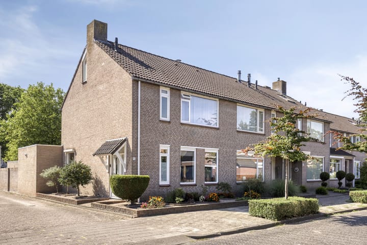 Foto 1 van Schutterwei 16