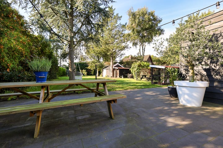 Photo 35 of Voorweg 61