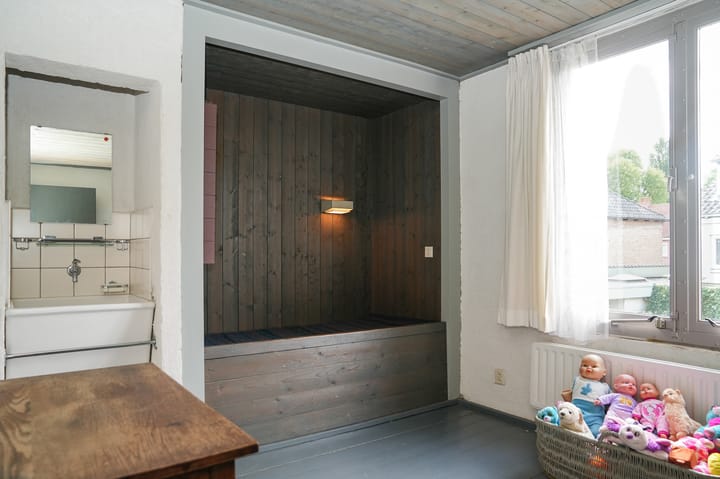 Photo 33 of Kamperfoeliestraat 23