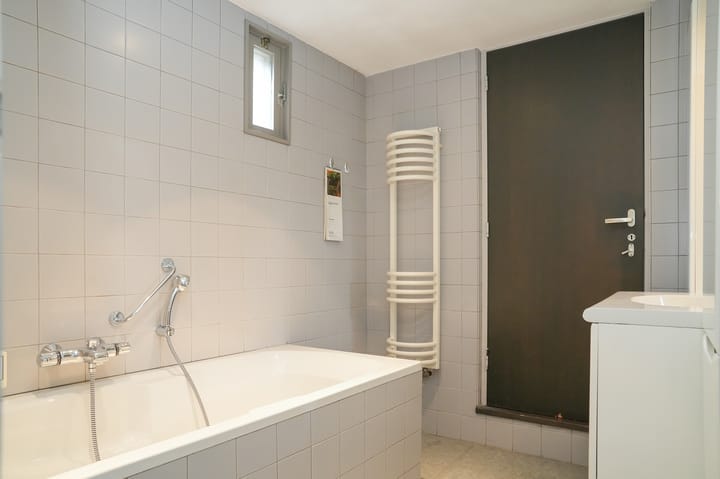 Photo 39 of Kamperfoeliestraat 23