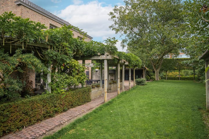 Photo 50 of Kamperfoeliestraat 23