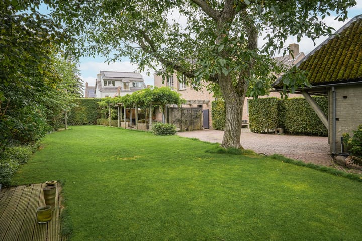 Photo 56 of Kamperfoeliestraat 23