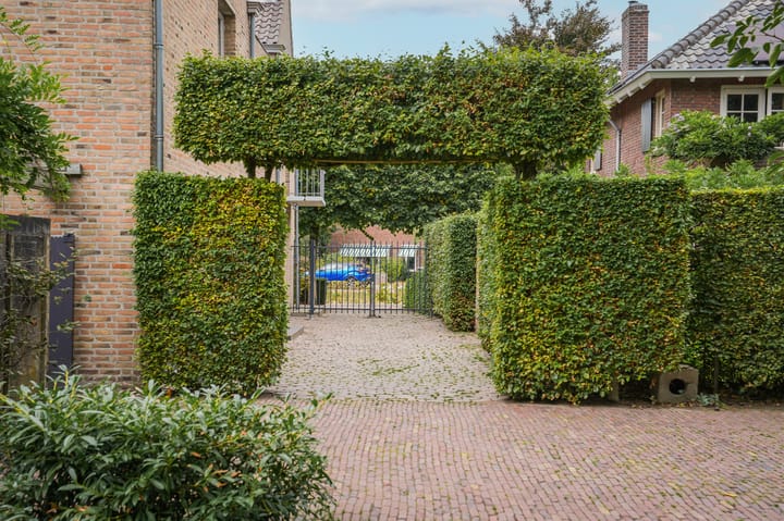 Photo 54 of Kamperfoeliestraat 23