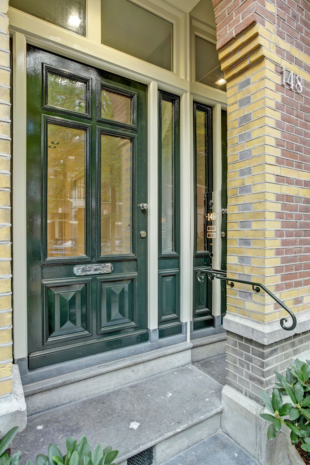 Photo 2 of Van Breestraat 148-H