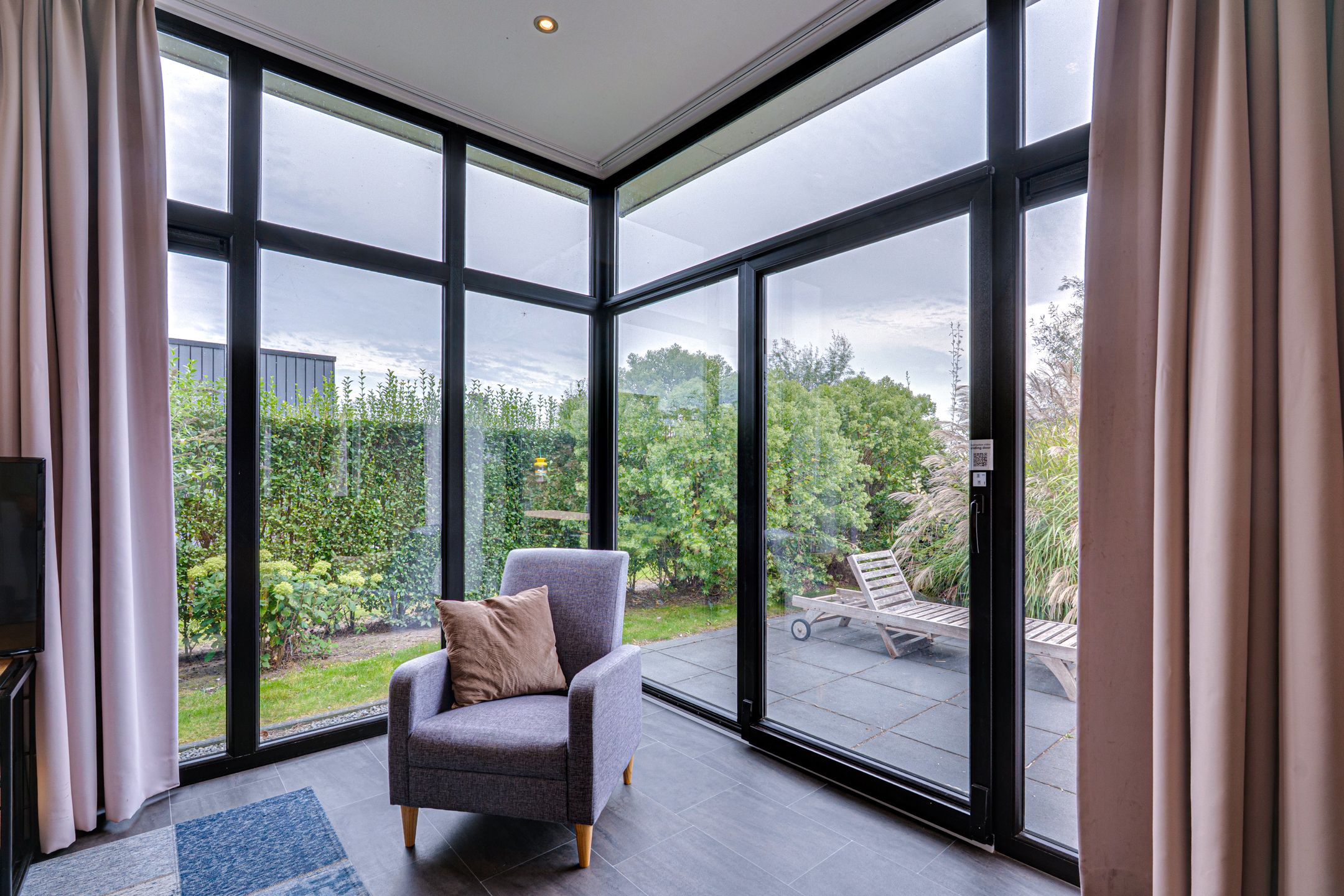 Photo 42 of Mettenijedijk 33-076