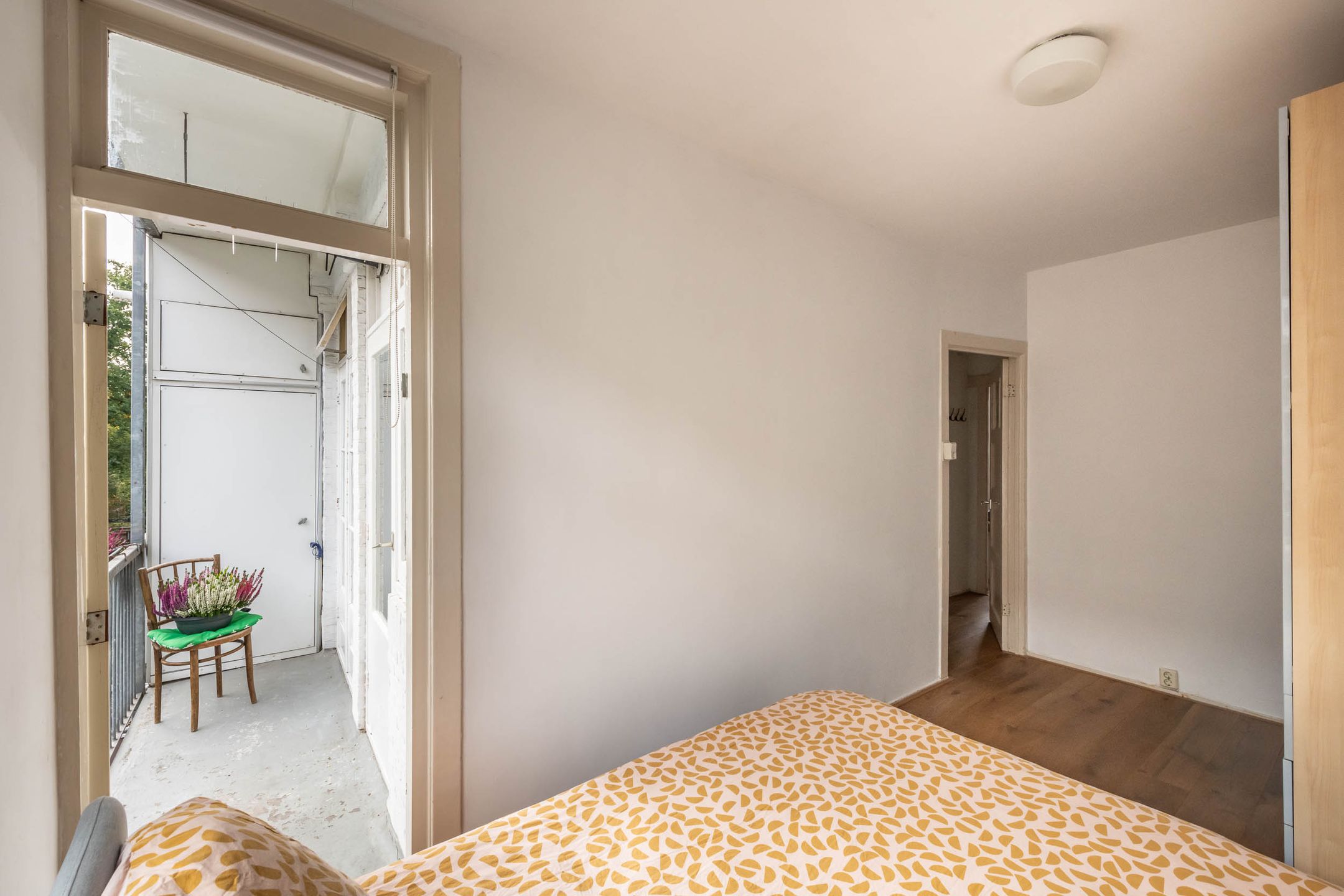 Foto 15 van Warmondstraat 157-2