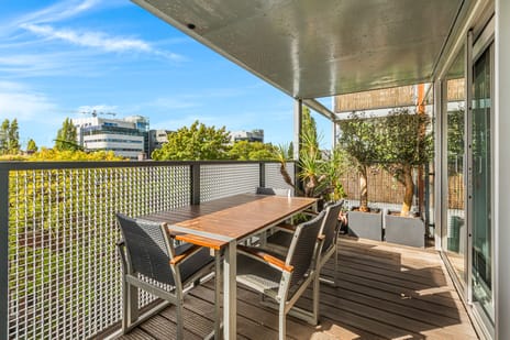 Veemkade 1166 secondary image