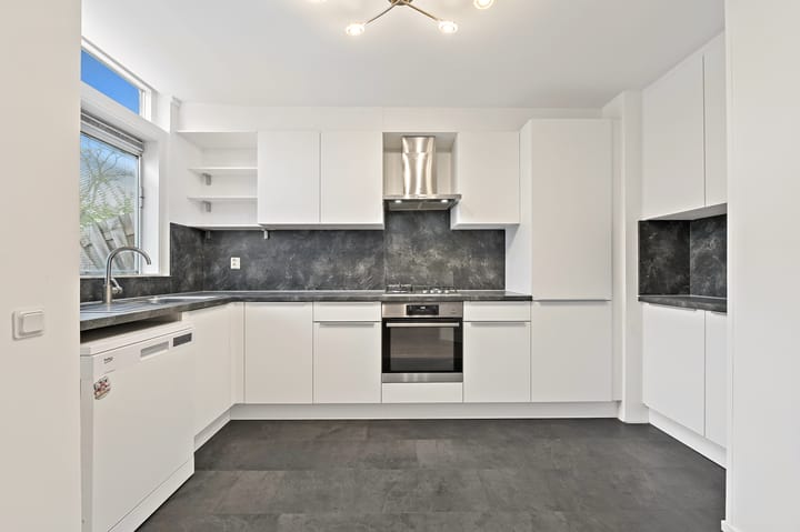 Photo 6 of Zandzeggelaan 23