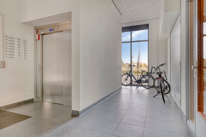 Foto 8 van Simon Carmiggelthof 80