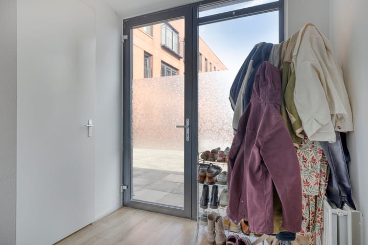 Foto 12 van Simon Carmiggelthof 80