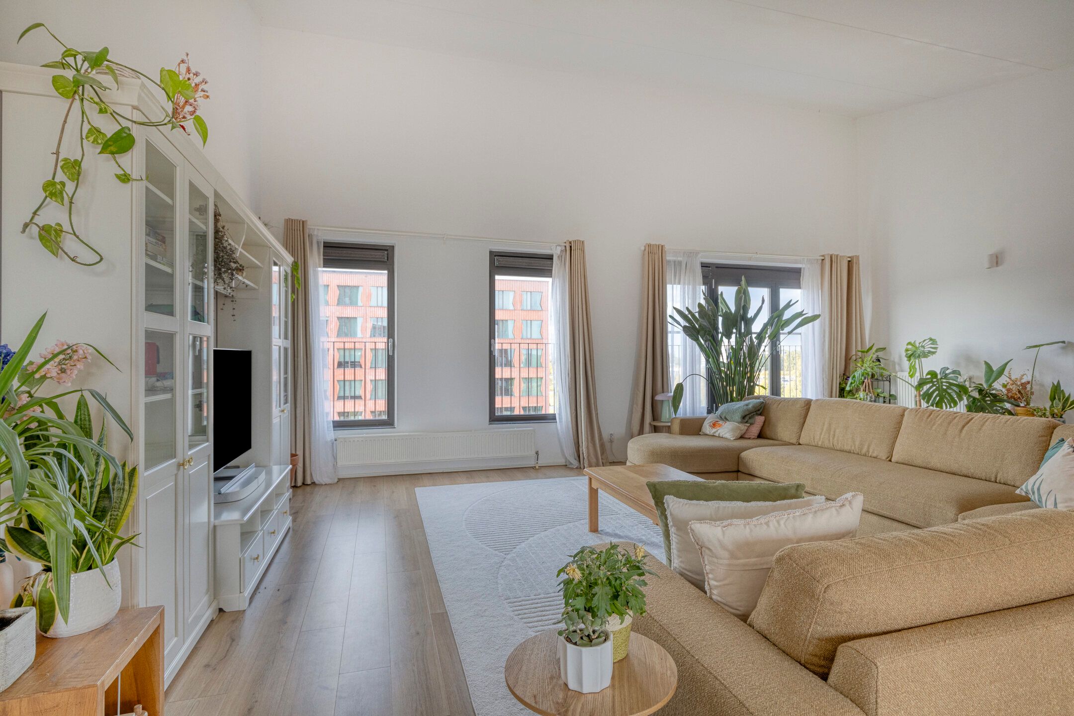 Foto 21 van Simon Carmiggelthof 80