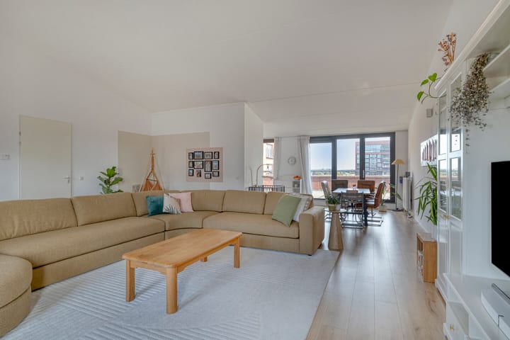 Foto 22 van Simon Carmiggelthof 80