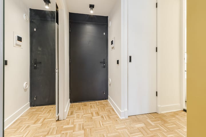 Foto 9 van Gevers Deynootweg 1266-D