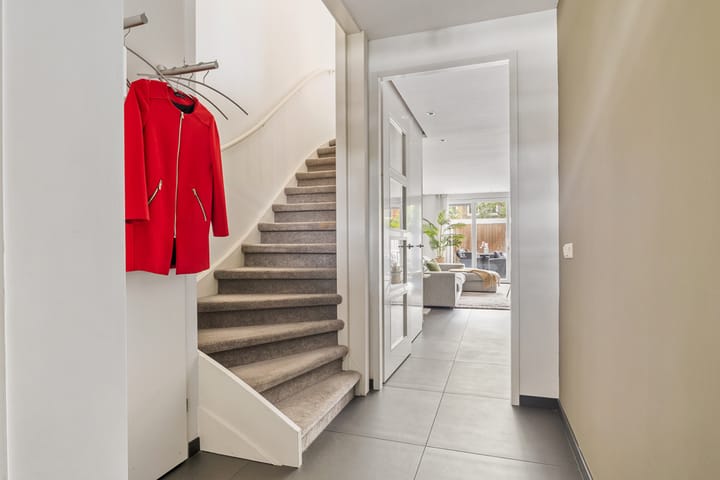 Photo 6 of Jane Addamslaan 35