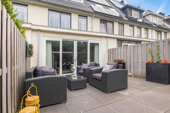 Photo 19 of Jane Addamslaan 35