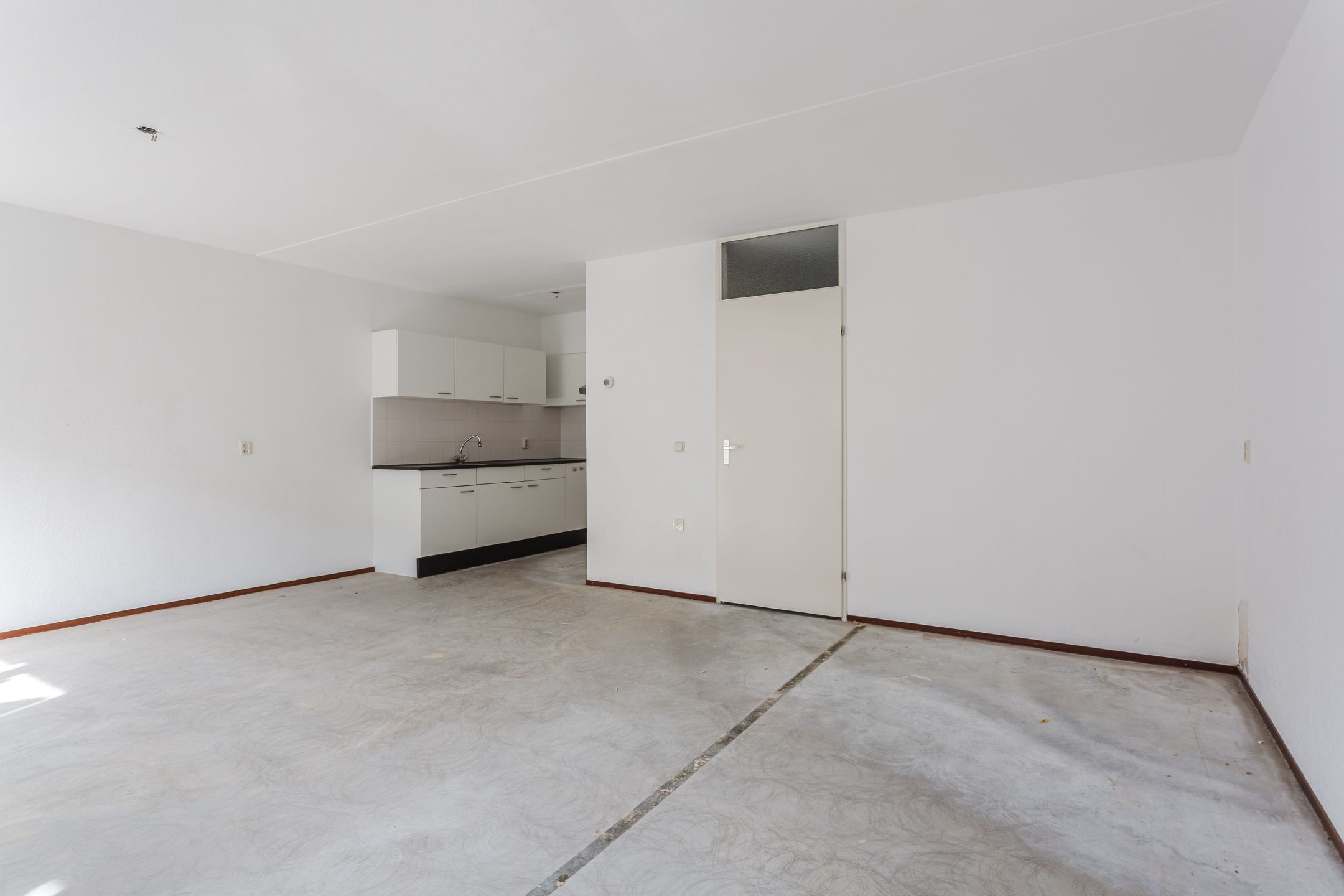 Foto 15 van Valkenierstraat 33-A