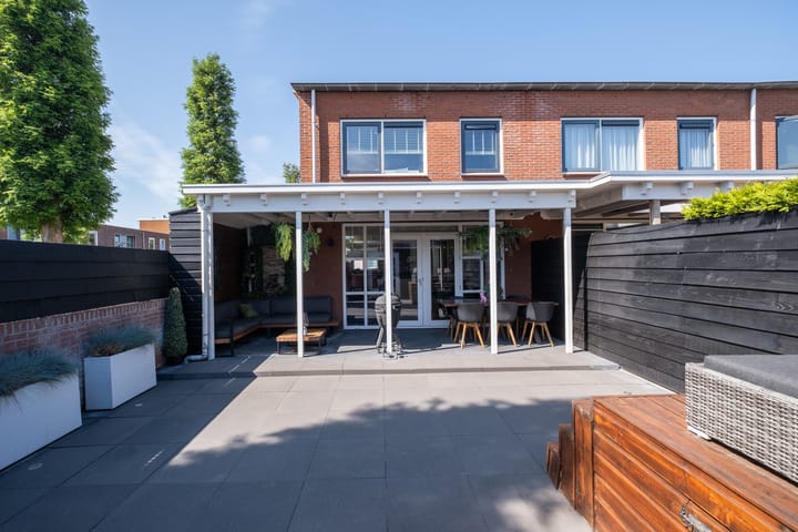 Photo 3 of Fien de la Martuin 2