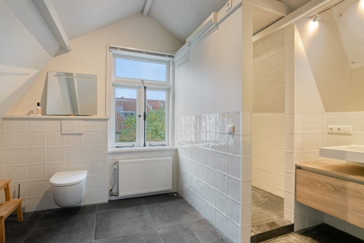 Foto 24 van Lange Dwarsstraat 5