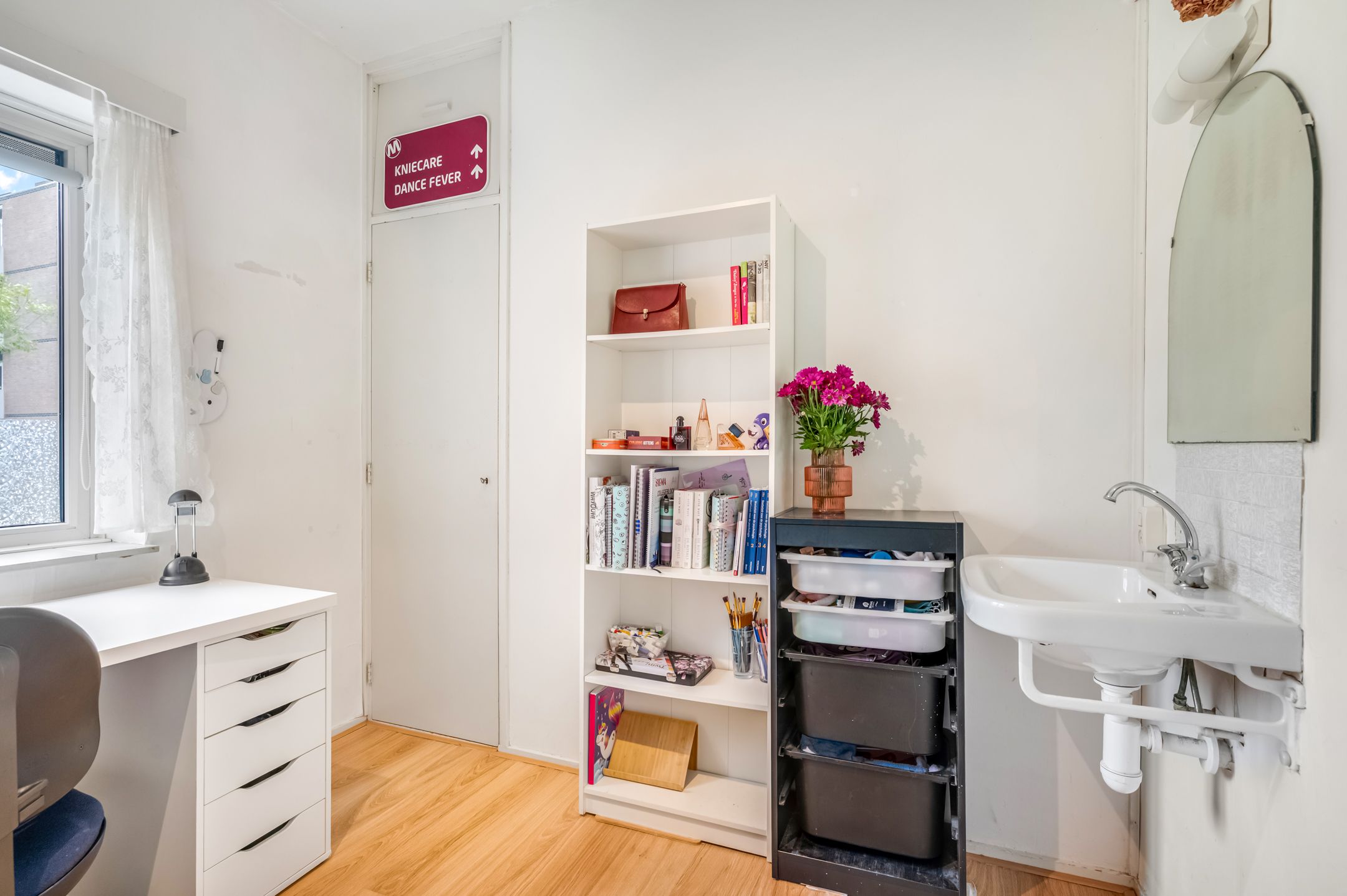 Photo 12 of Einsteinstraat 123