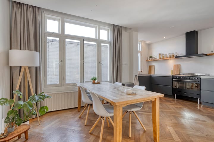 Foto 8 van Linnaeusstraat 19-3